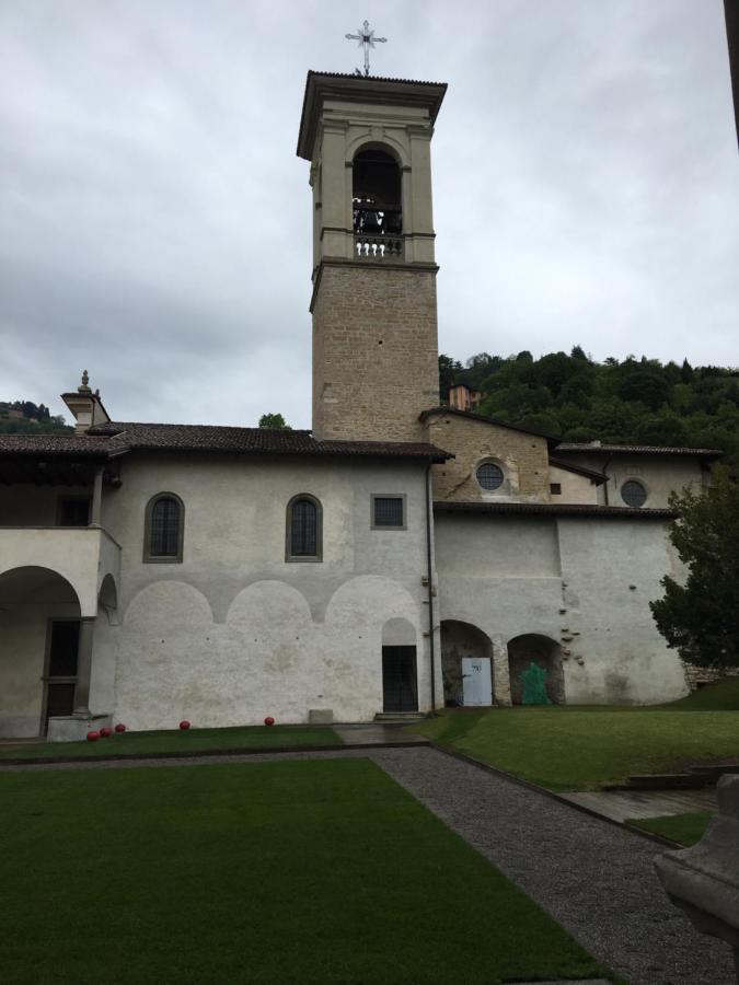 Bed and Breakfast Mirabilia Adrara San Rocco Exterior foto